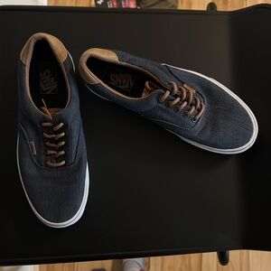 Men’s Vans Size 9 - Barely worn! Denim blue and brown leather accents